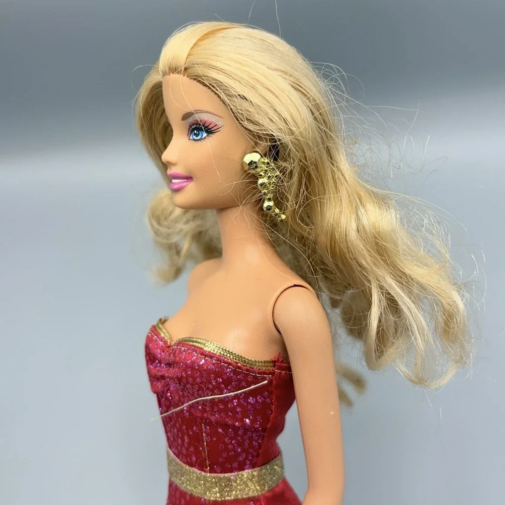 Barbie Doll 2010 I Can Be Anything A Movie Star Blonde Red Dress Jewelry Read